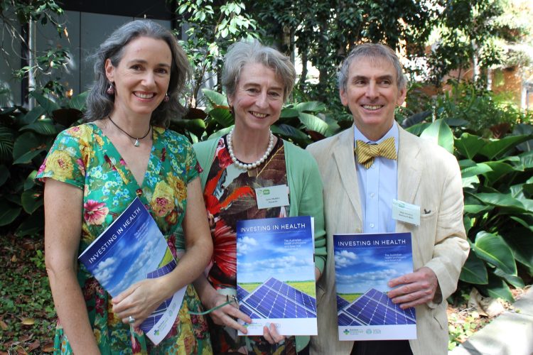 Image:  Dr Helen Redmond, NSW DEA representative and report co-editor; RACP’s Australasian Faculty of Public Health Medicine President-Elect Professor Lynne Madden who endorsed the report; and CAHA VIce President Dr Peter Sainsbury at the launch of the Report.