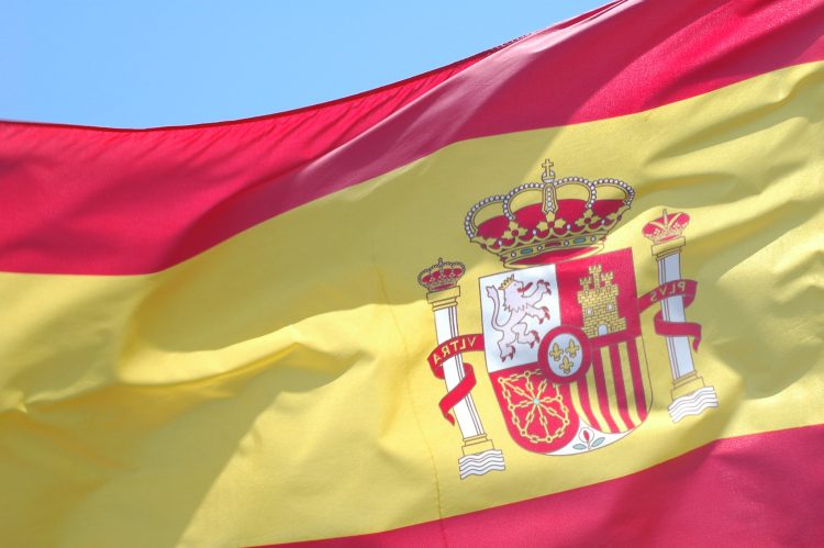 Spanish flag aloft, Flickred